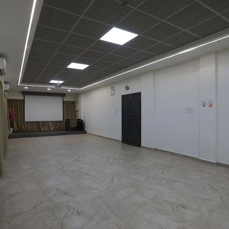 Hotel Ajinkya Palace Aurangābād Extérieur photo