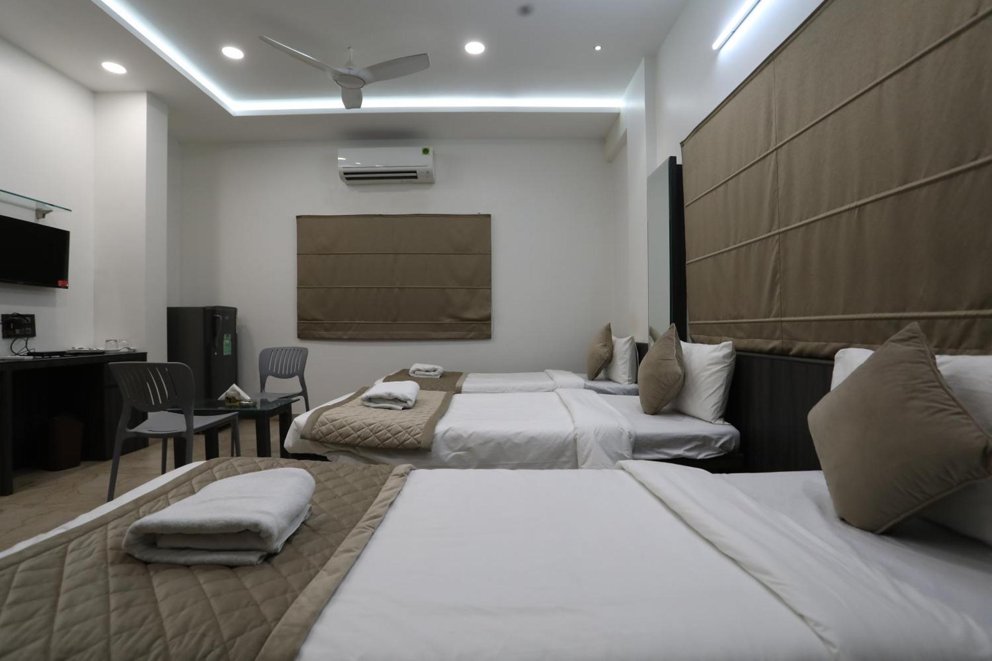 Hotel Ajinkya Palace Aurangābād Extérieur photo