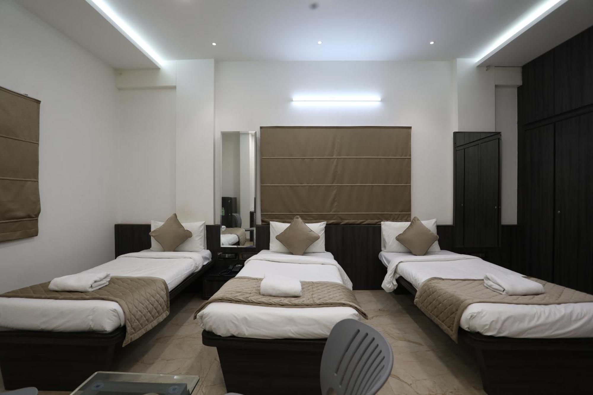 Hotel Ajinkya Palace Aurangābād Extérieur photo